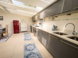 London film location Lodge Hire Lodge TV Hire onlocation onset location movielocations filming movies location manager location scouting filming locations location scout filmset filming location swimming pool Park Lodge hire country house London Property Real estate Property Lodge Hire lodge Luxury property London homes London real estate Driveway On set location Film making Location scouting Film location film making music video location Garden Music Video Shoot MV shoot Kitchen